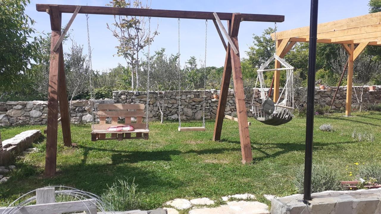 Velebit Apartment ราชานาส ภายนอก รูปภาพ