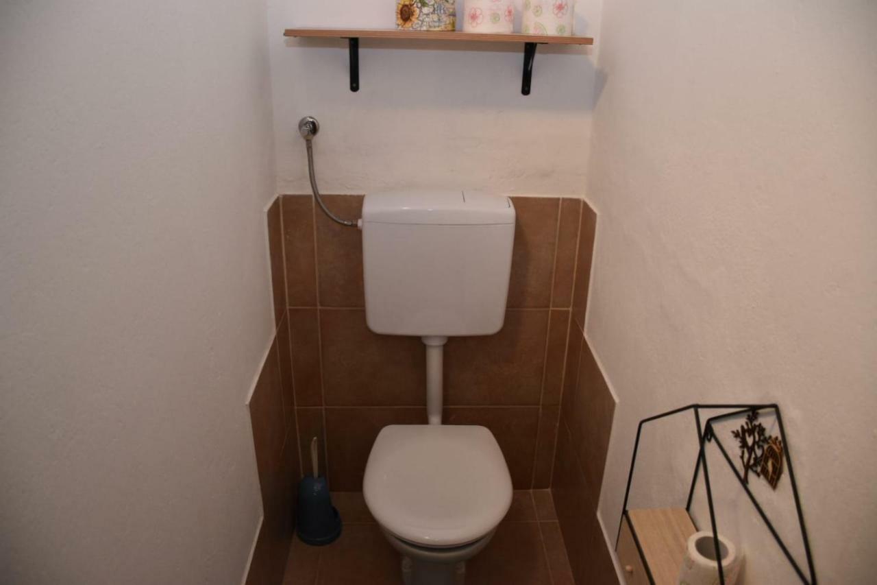 Velebit Apartment ราชานาส ภายนอก รูปภาพ